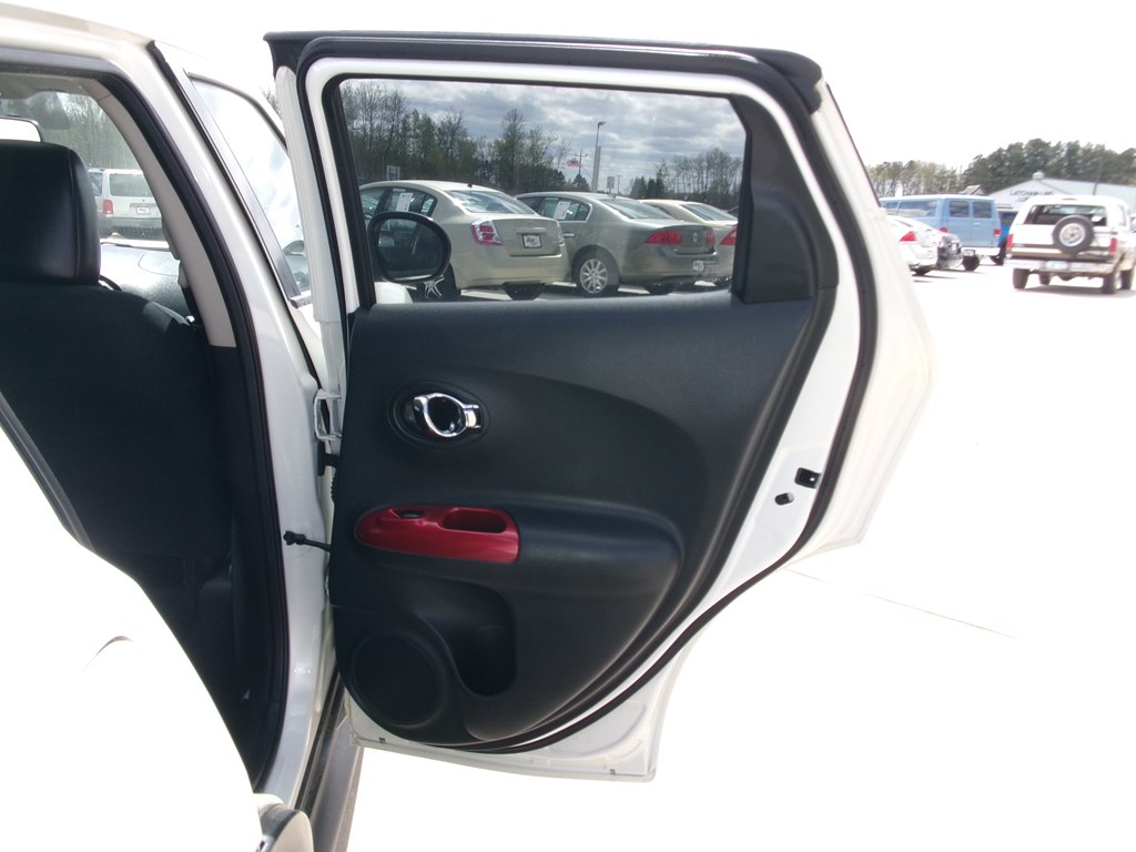 Photo 33 of this NISSAN JUKE
