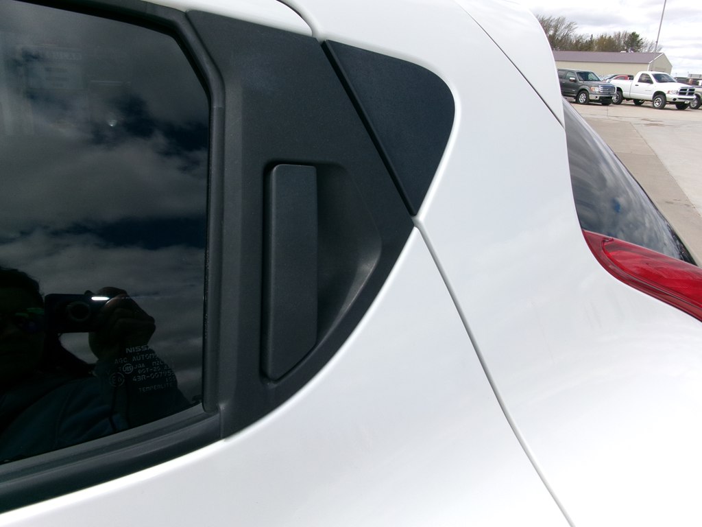 Photo 37 of this NISSAN JUKE