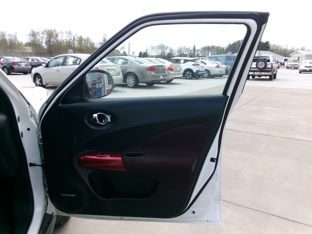 Photo 28 of this NISSAN JUKE