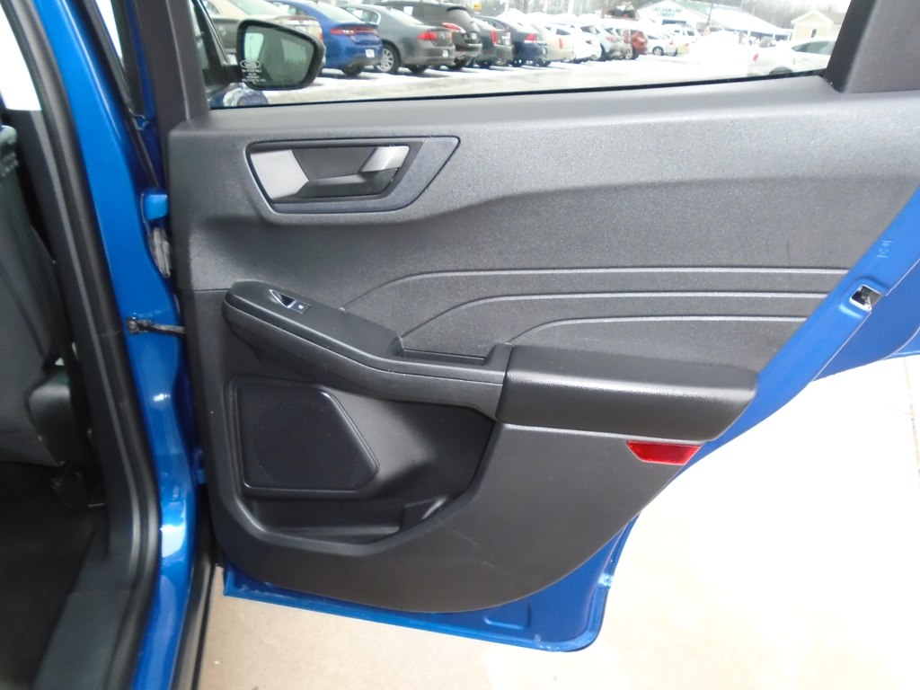 Photo 39 of this FORD ESCAPE