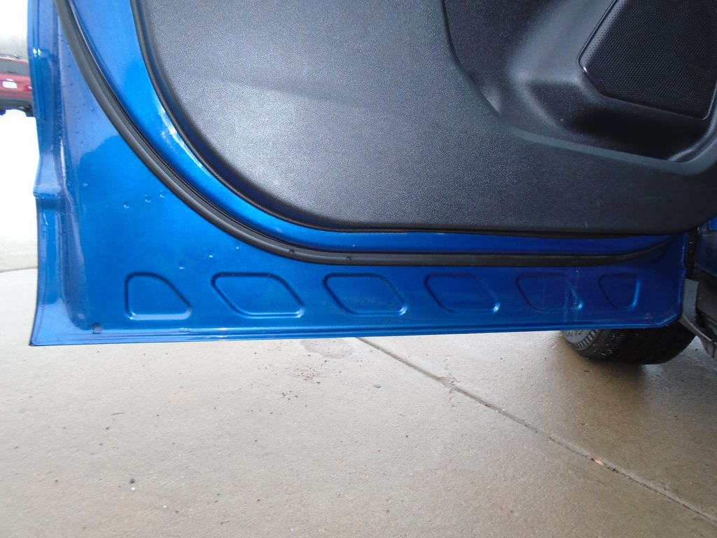 Photo 22 of this FORD ESCAPE
