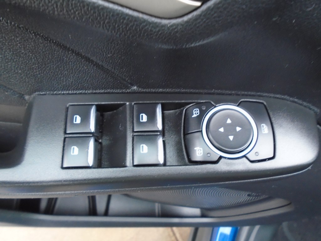 Photo 17 of this FORD ESCAPE