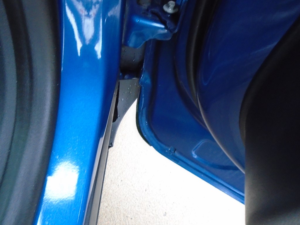 Photo 34 of this FORD ESCAPE