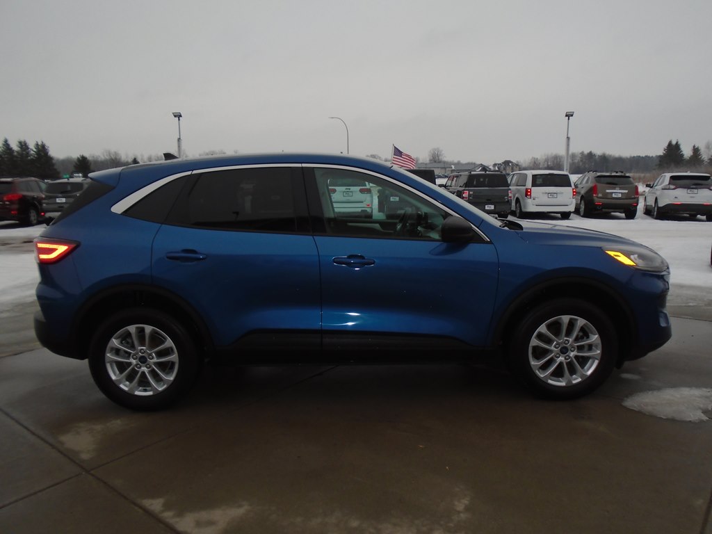 Photo 7 of this FORD ESCAPE