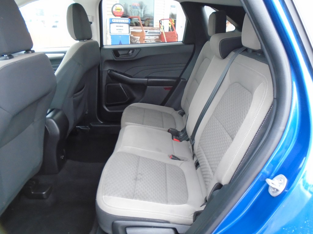 Photo 23 of this FORD ESCAPE