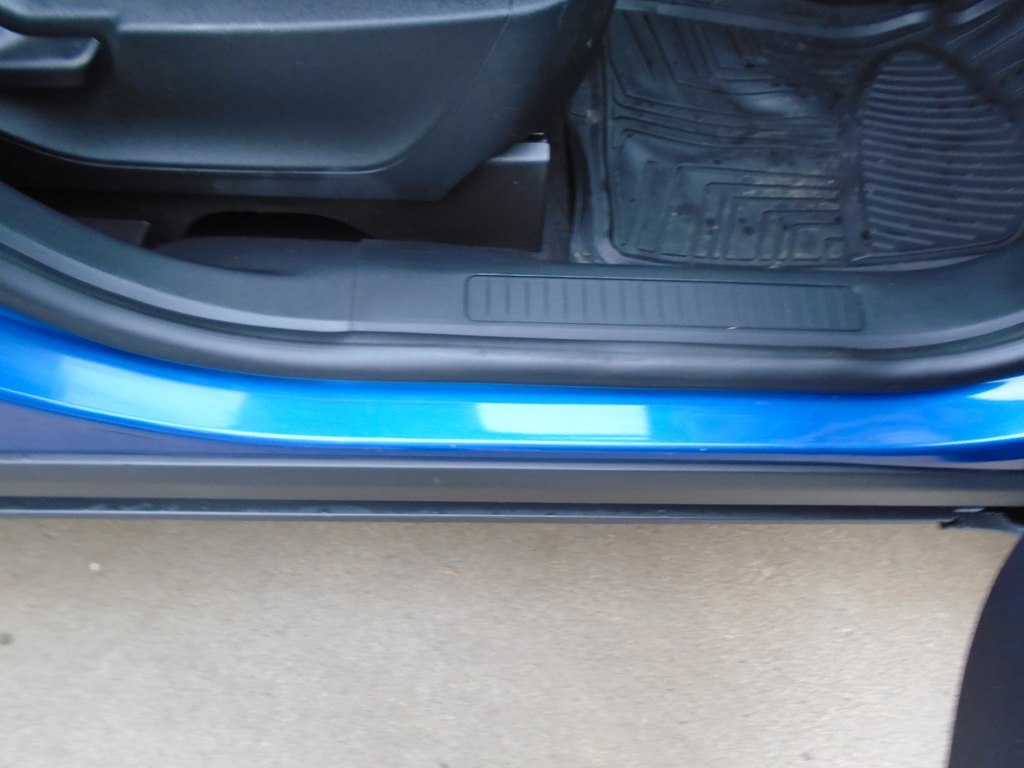 Photo 35 of this FORD ESCAPE