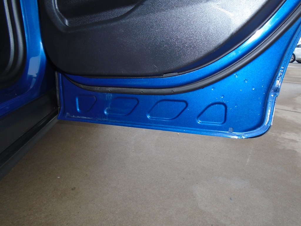 Photo 44 of this FORD ESCAPE