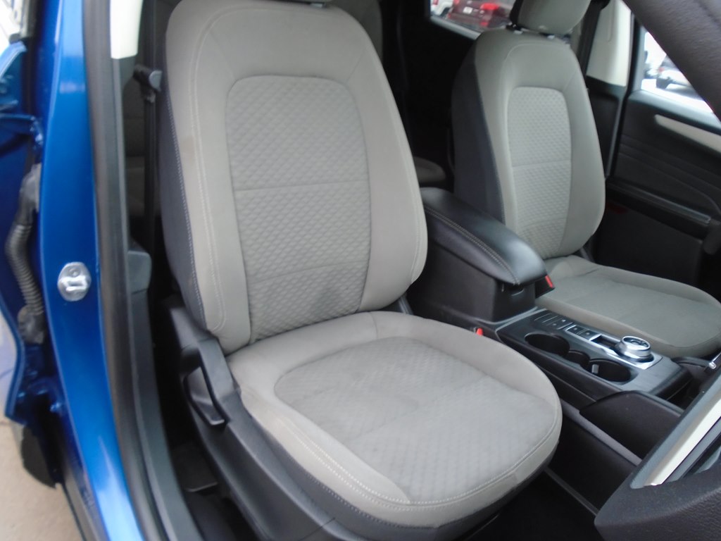 Photo 33 of this FORD ESCAPE