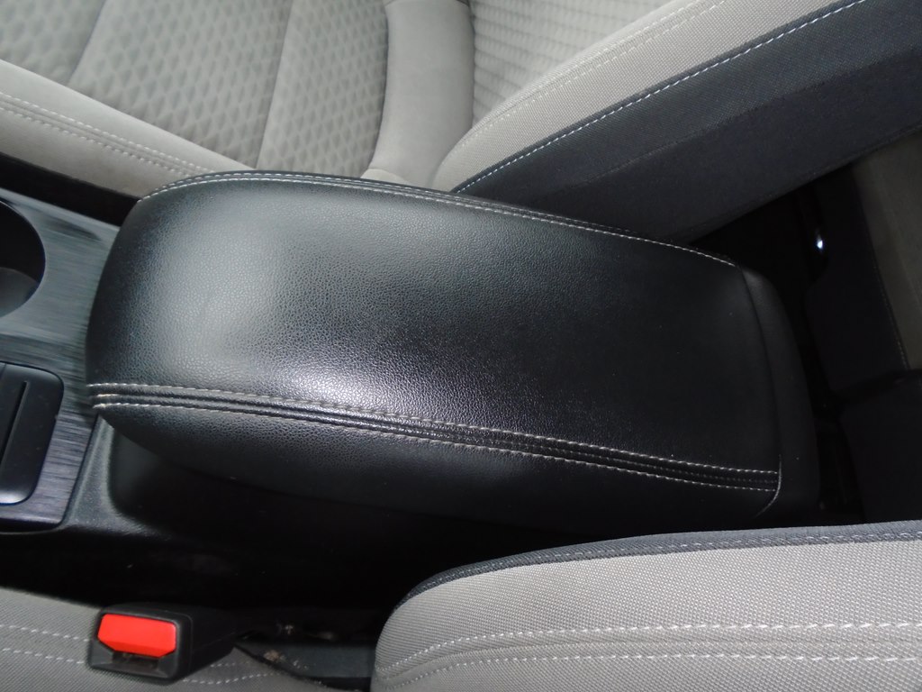 Photo 59 of this FORD ESCAPE