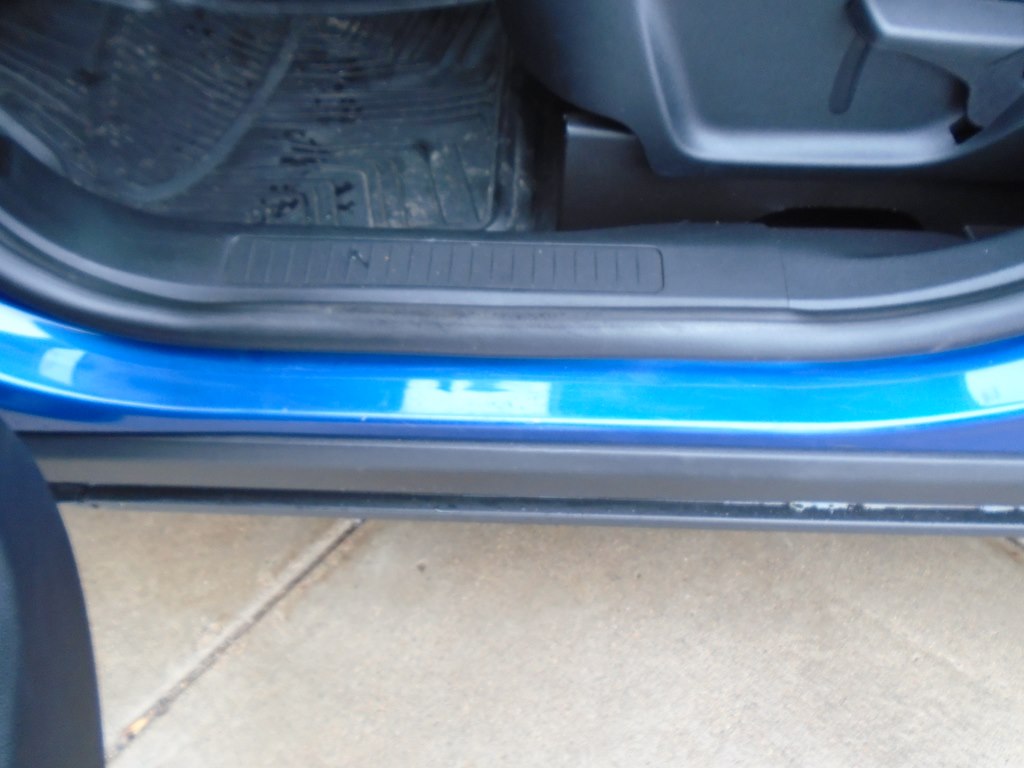 Photo 20 of this FORD ESCAPE