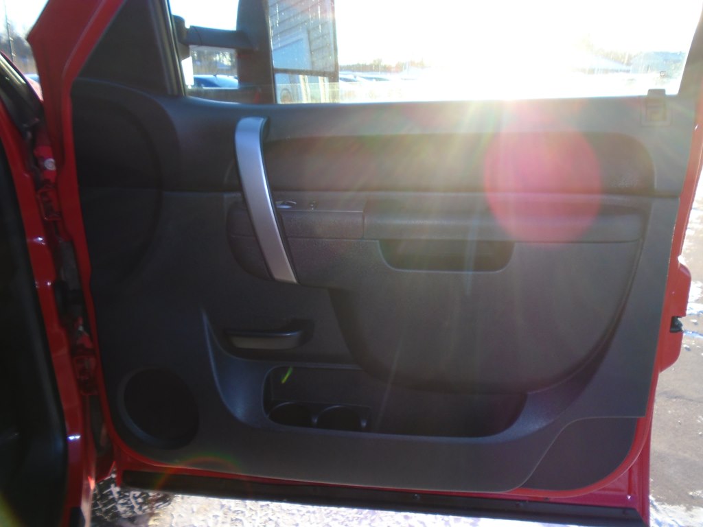 Photo 36 of this CHEVROLET SILVERADO 2500