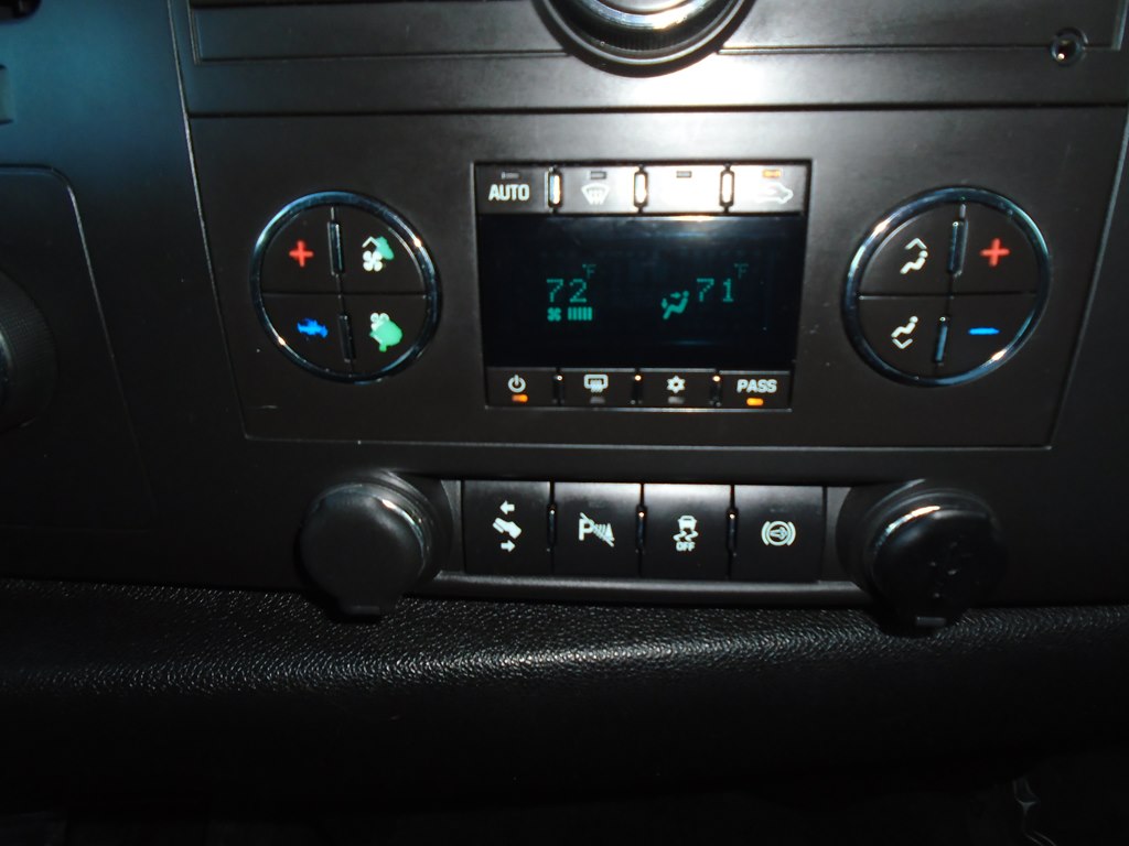 Photo 55 of this CHEVROLET SILVERADO 2500
