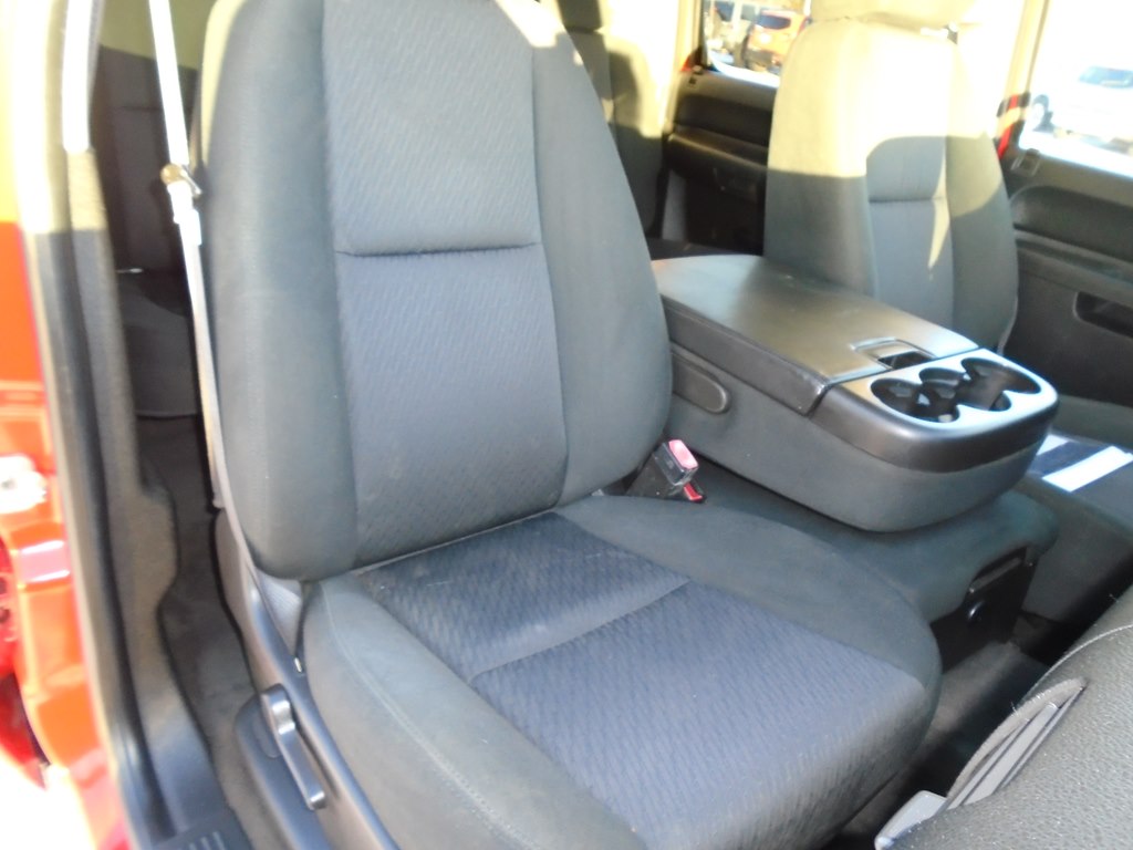 Photo 37 of this CHEVROLET SILVERADO 2500