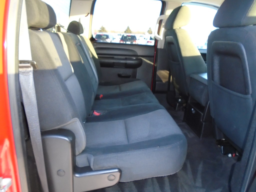 Photo 42 of this CHEVROLET SILVERADO 2500
