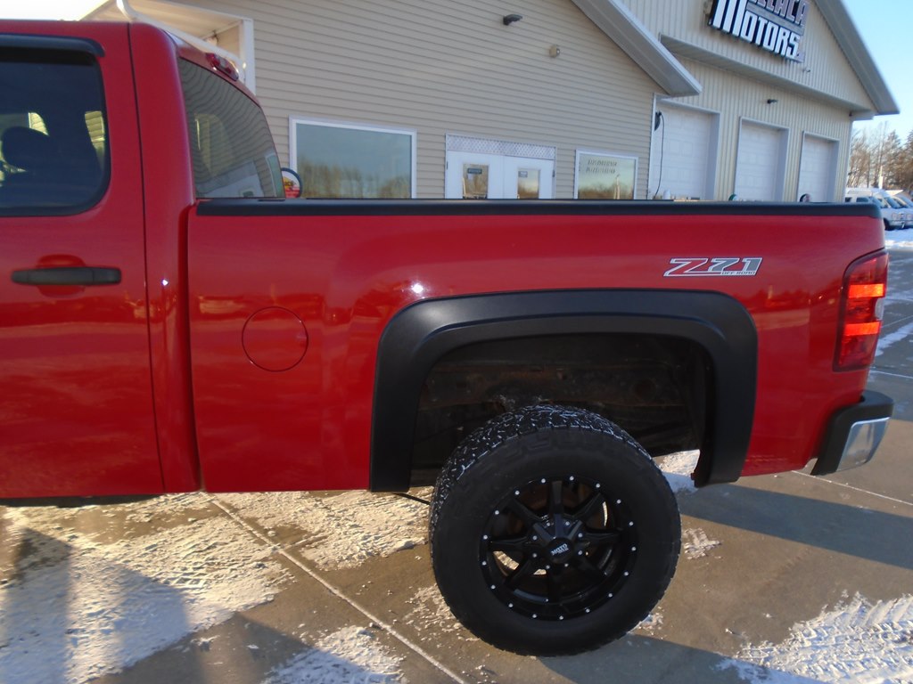 Photo 5 of this CHEVROLET SILVERADO 2500