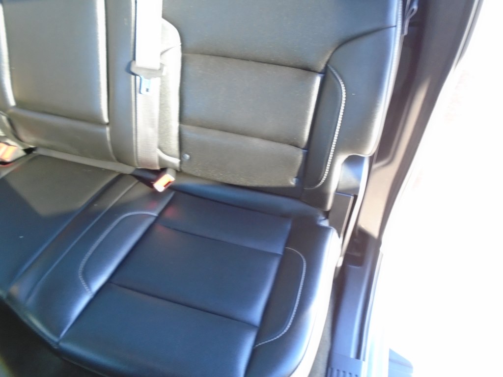 Photo 28 of this CHEVROLET SILVERADO 2500
