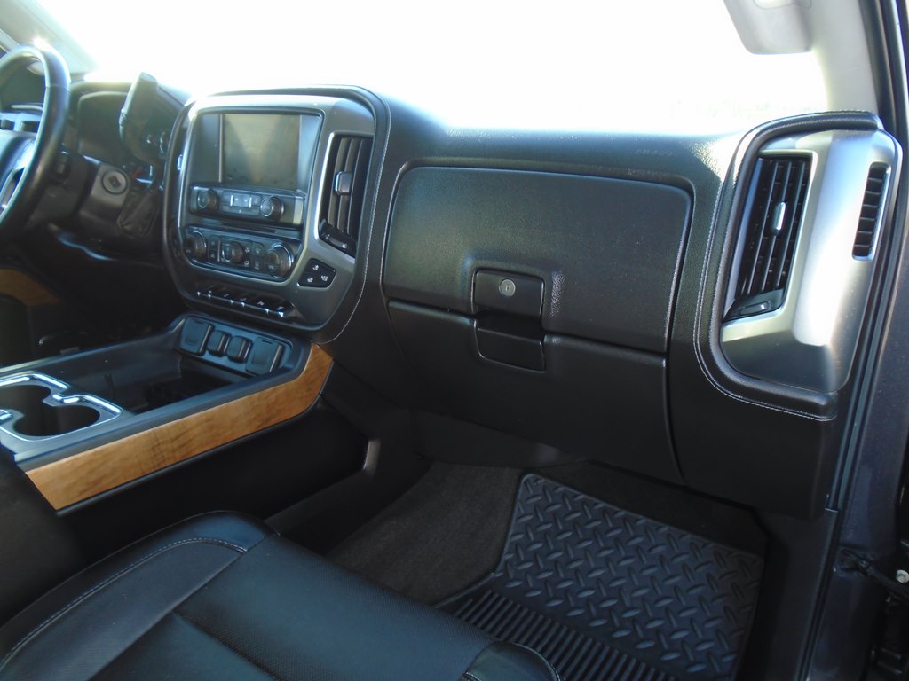 Photo 34 of this CHEVROLET SILVERADO 2500