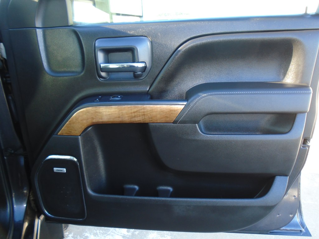 Photo 35 of this CHEVROLET SILVERADO 2500