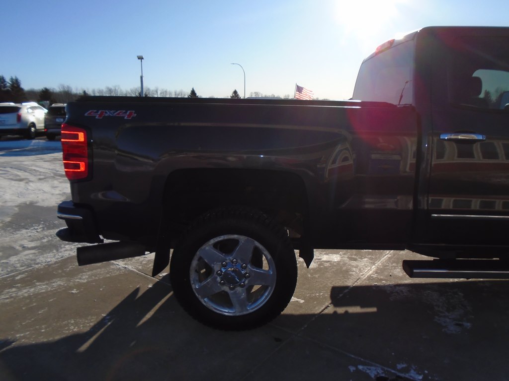 Photo 11 of this CHEVROLET SILVERADO 2500