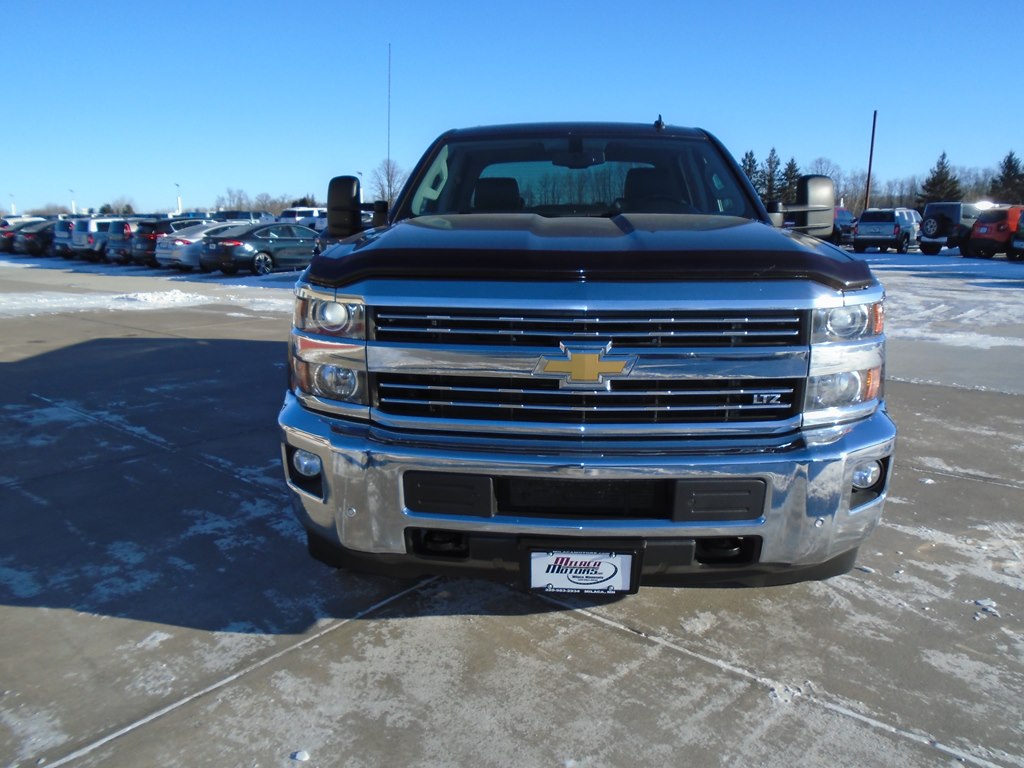 Photo 6 of this CHEVROLET SILVERADO 2500