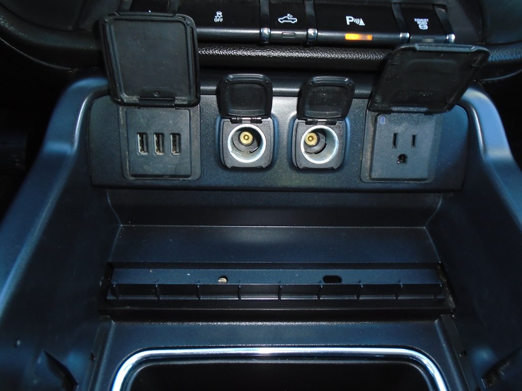 Photo 60 of this CHEVROLET SILVERADO 2500