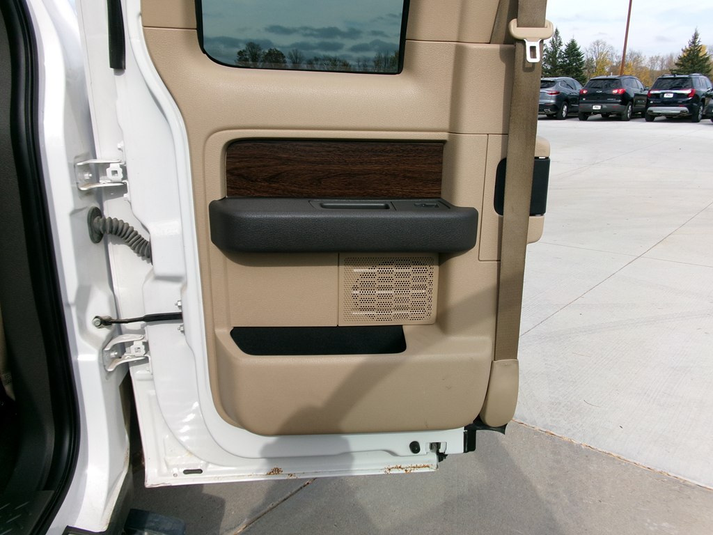 Photo 25 of this FORD F150