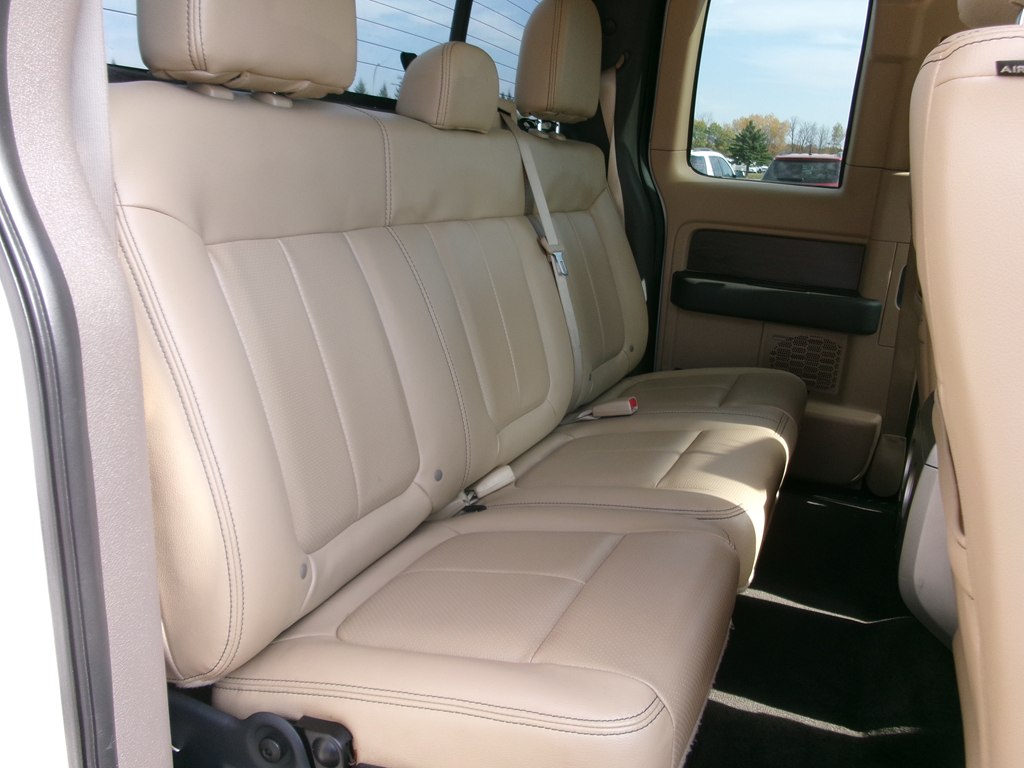 Photo 40 of this FORD F150