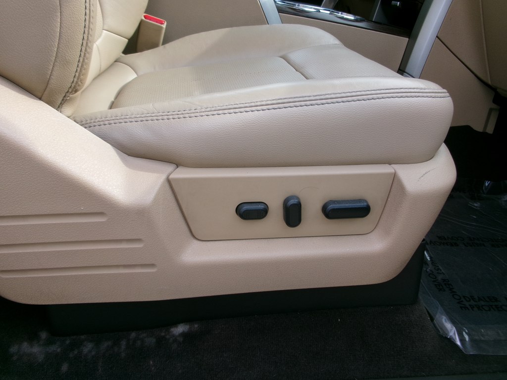 Photo 29 of this FORD F150