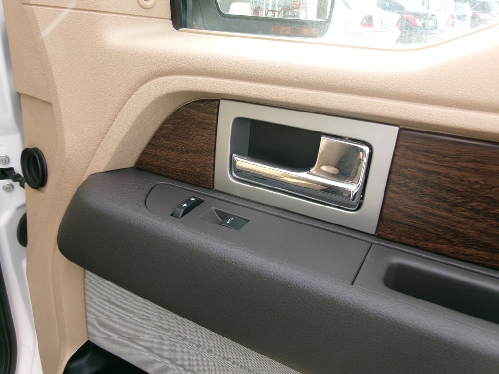 Photo 33 of this FORD F150