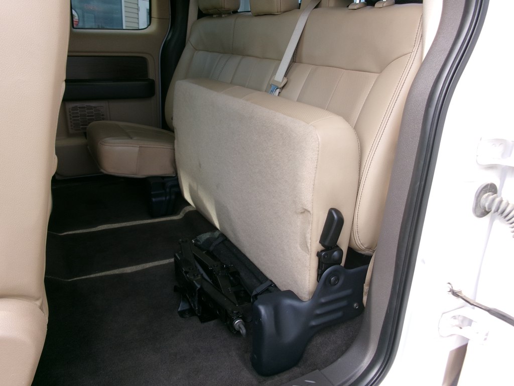 Photo 23 of this FORD F150