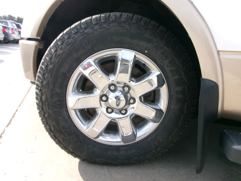 Photo 60 of this FORD F150