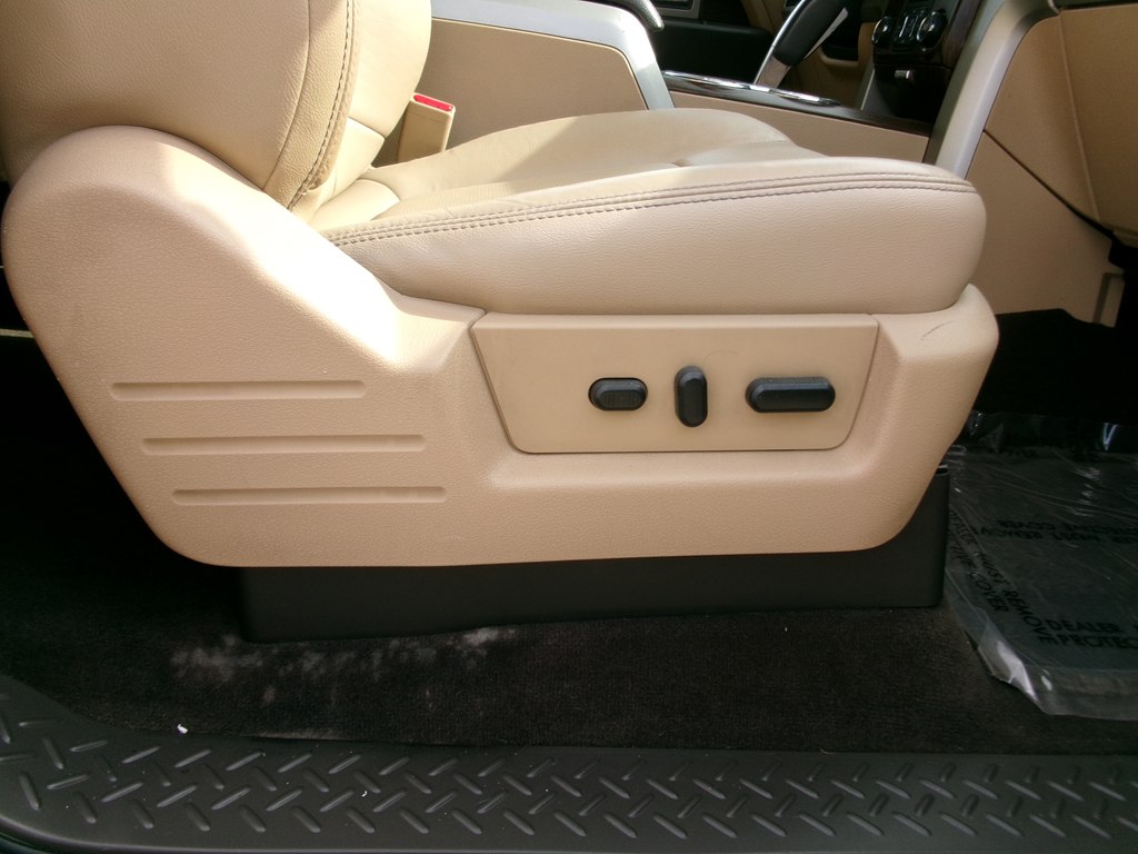 Photo 34 of this FORD F150