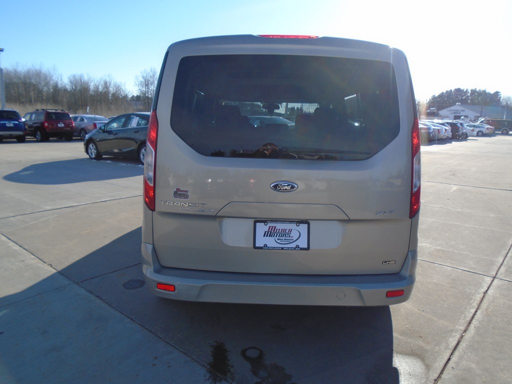 Photo 12 of this FORD TRANSIT CONNECT