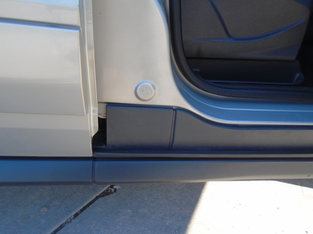 Photo 32 of this FORD TRANSIT CONNECT