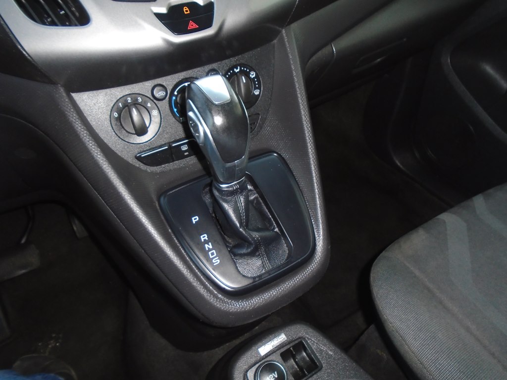Photo 45 of this FORD TRANSIT CONNECT