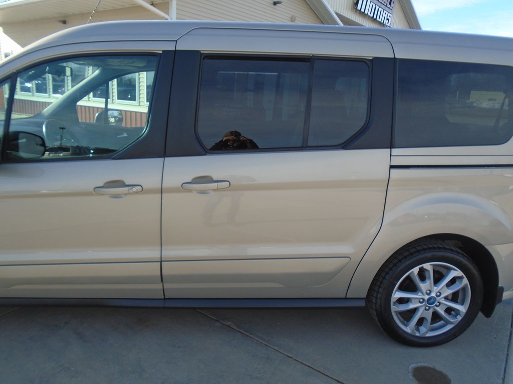 Photo 4 of this FORD TRANSIT CONNECT