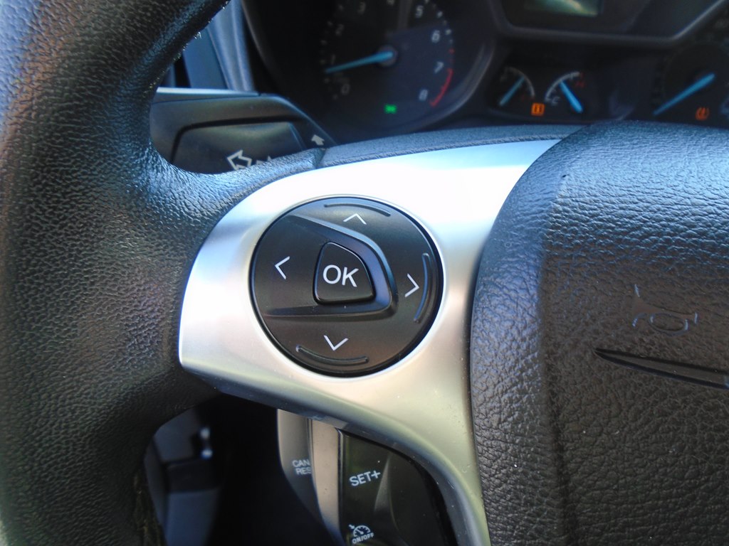 Photo 37 of this FORD TRANSIT CONNECT