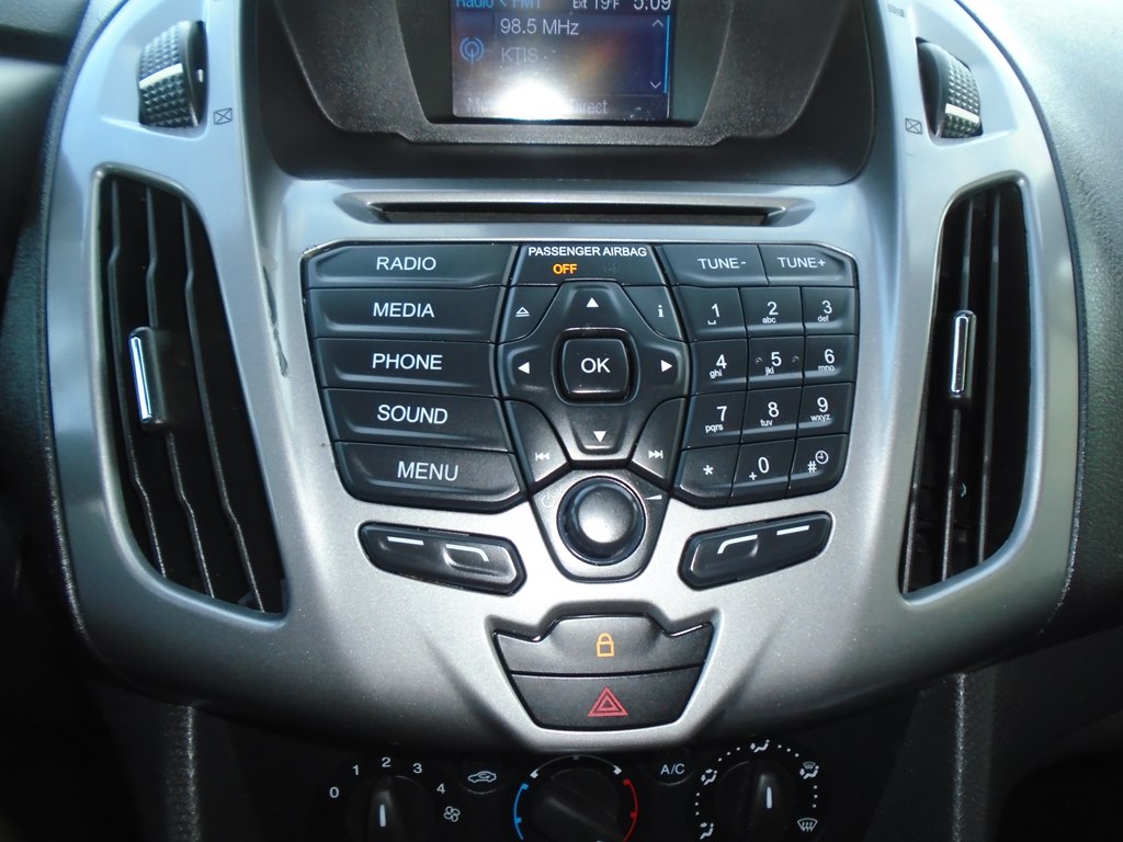 Photo 43 of this FORD TRANSIT CONNECT