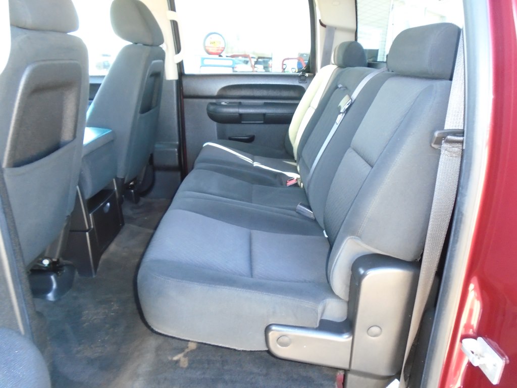 Photo 24 of this GMC SIERRA