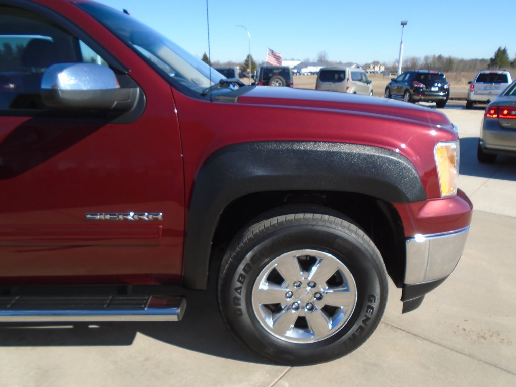 Photo 8 of this GMC SIERRA