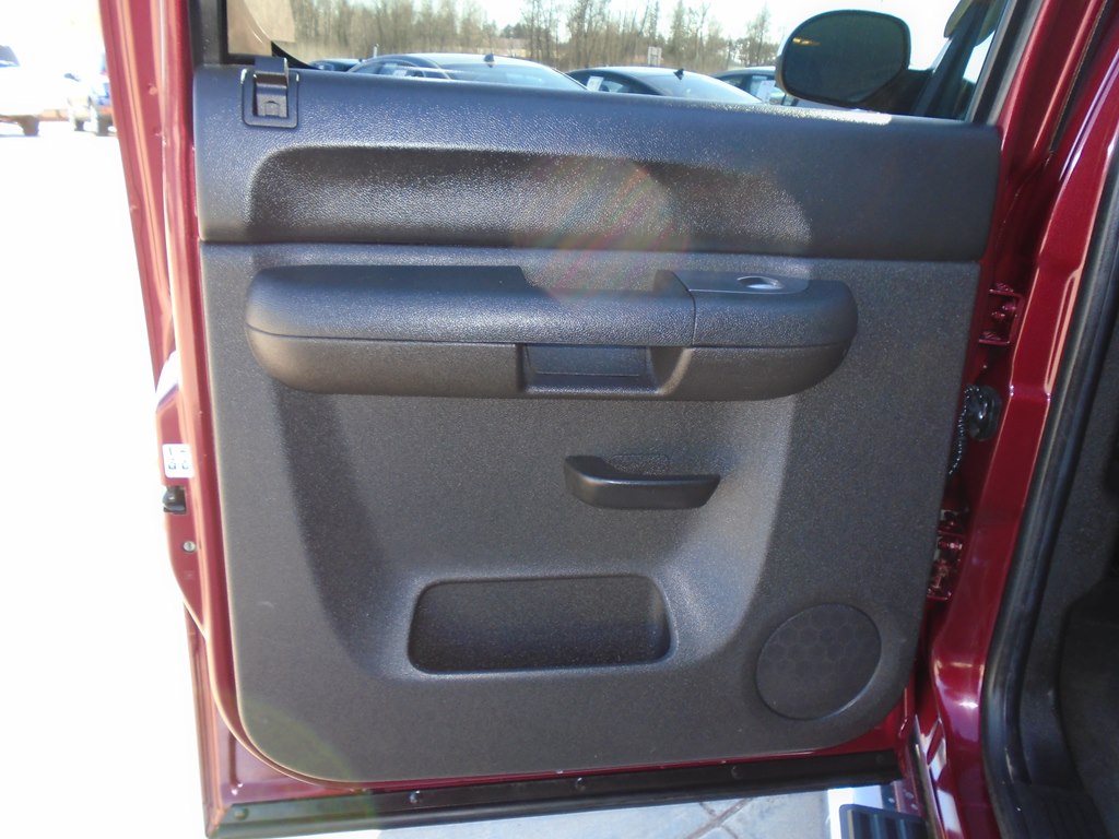 Photo 27 of this GMC SIERRA