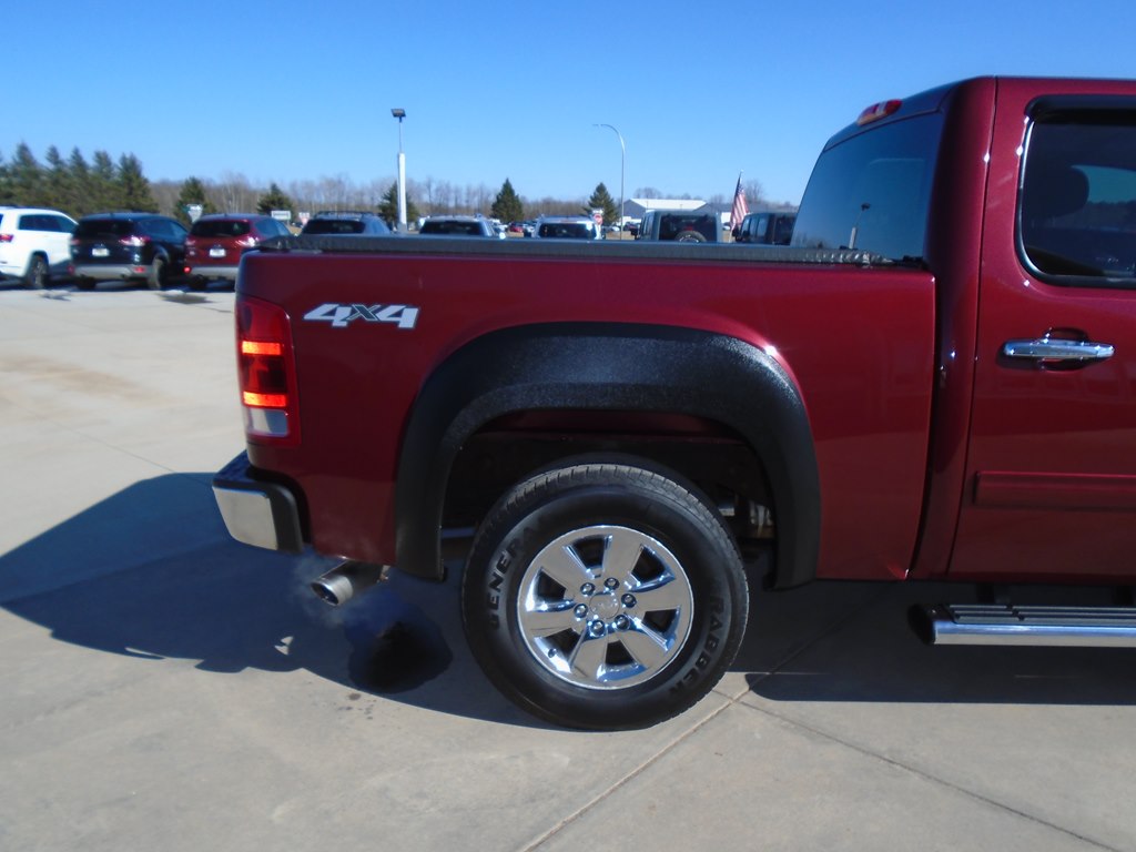 Photo 11 of this GMC SIERRA