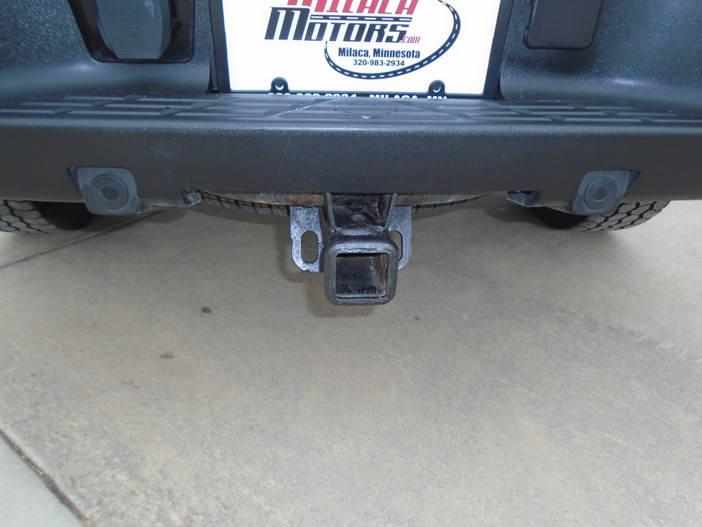 Photo 13 of this GMC SIERRA