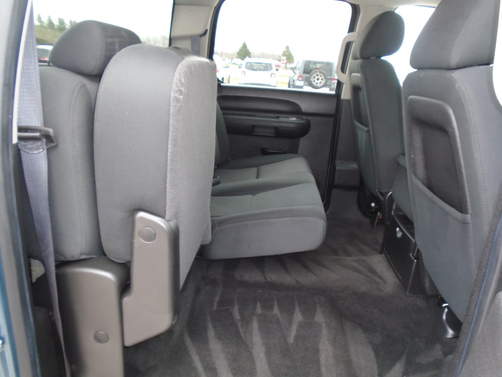 Photo 42 of this GMC SIERRA