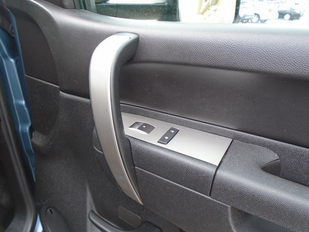 Photo 37 of this GMC SIERRA