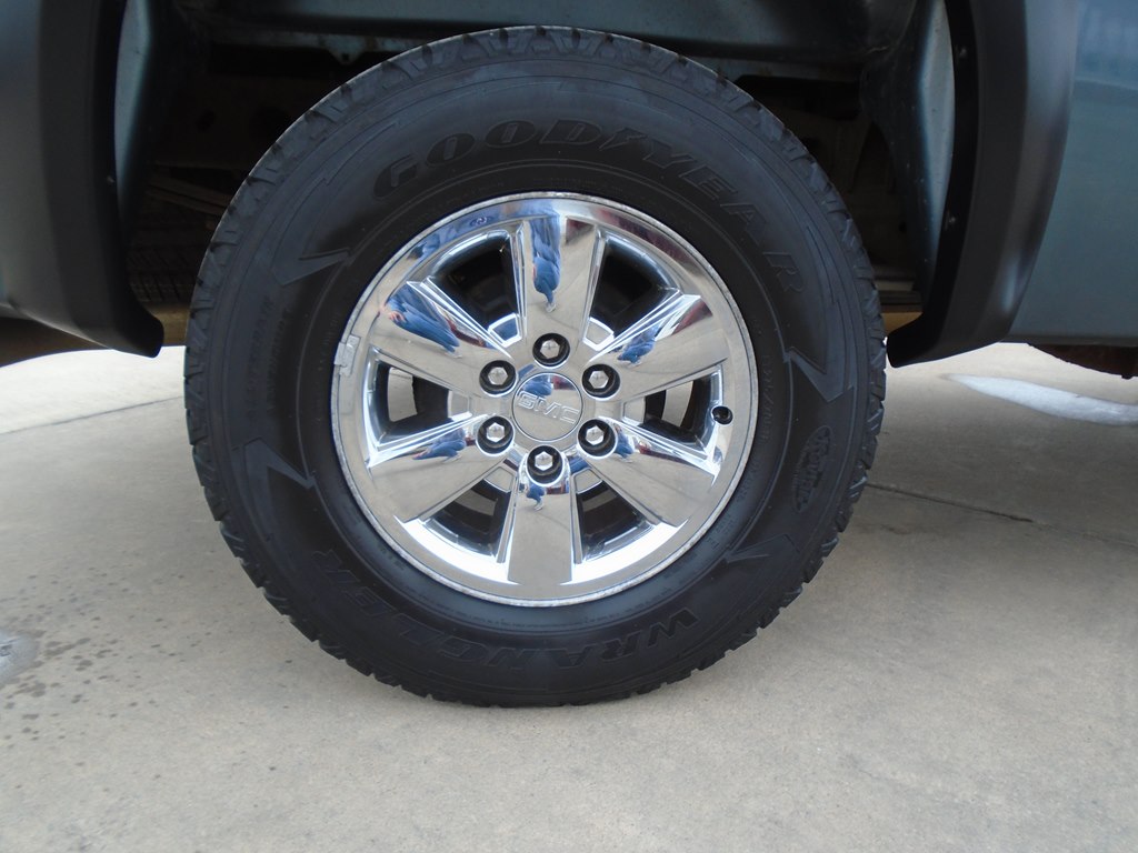 Photo 66 of this GMC SIERRA