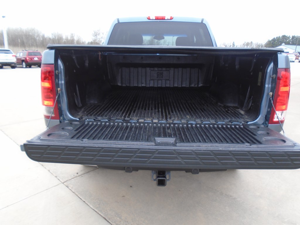 Photo 14 of this GMC SIERRA