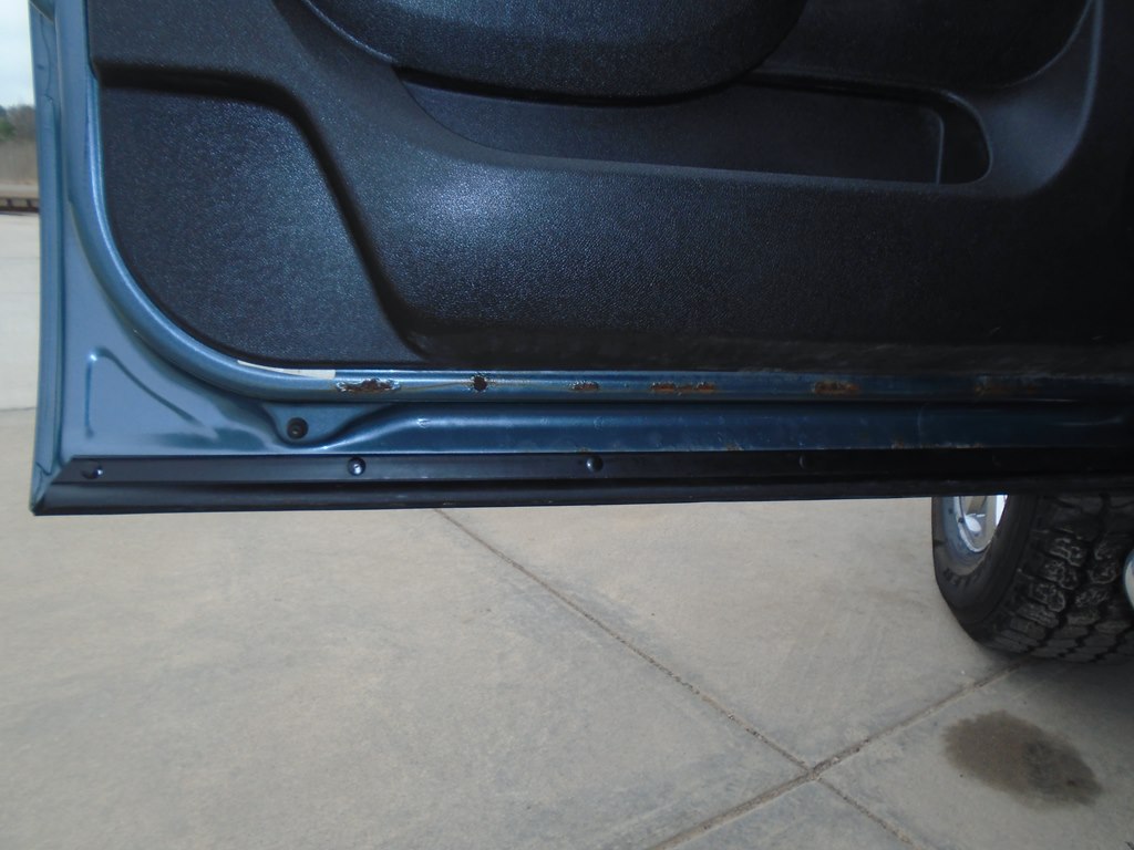 Photo 23 of this GMC SIERRA