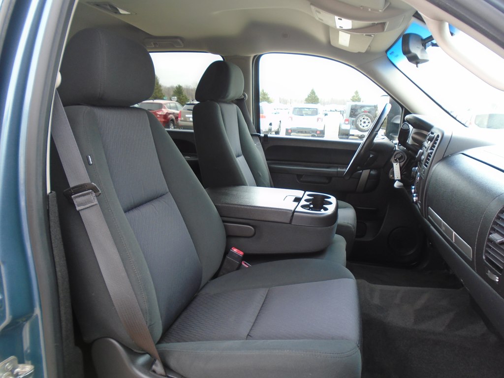 Photo 34 of this GMC SIERRA
