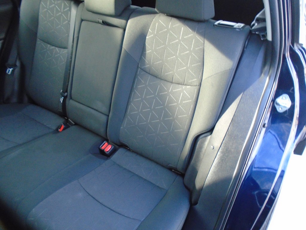 Photo 26 of this TOYOTA RAV4